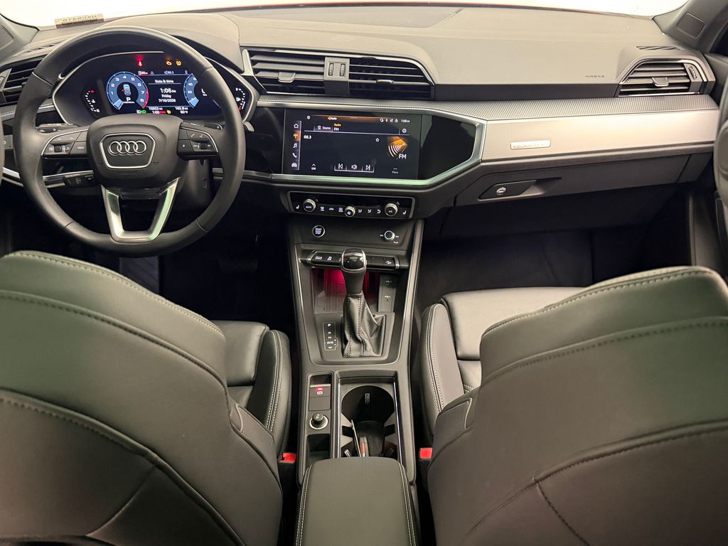 Thumbnail: 2023 Audi Q3 - 19
