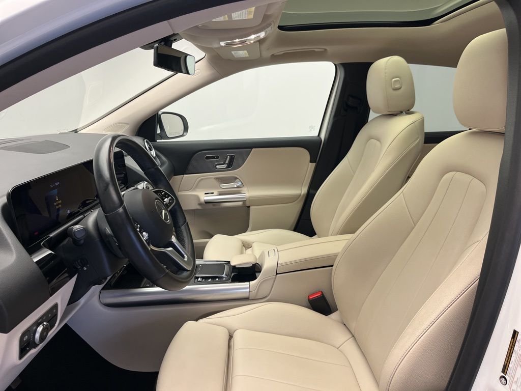 Thumbnail: 2023 Mercedes-Benz GLA - 12