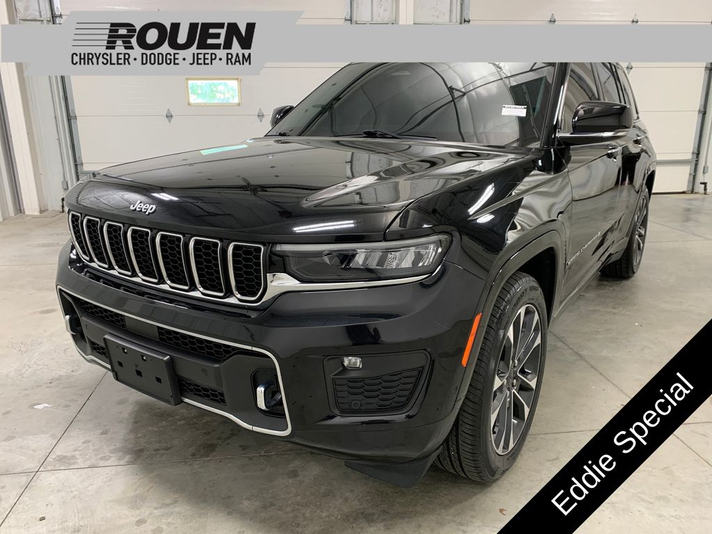 Diamond Black Crystal Pearlcoat 2022 Jeep Grand Cherokee SUV / Crossover Four-Wheel Drive 8-Speed Automatic