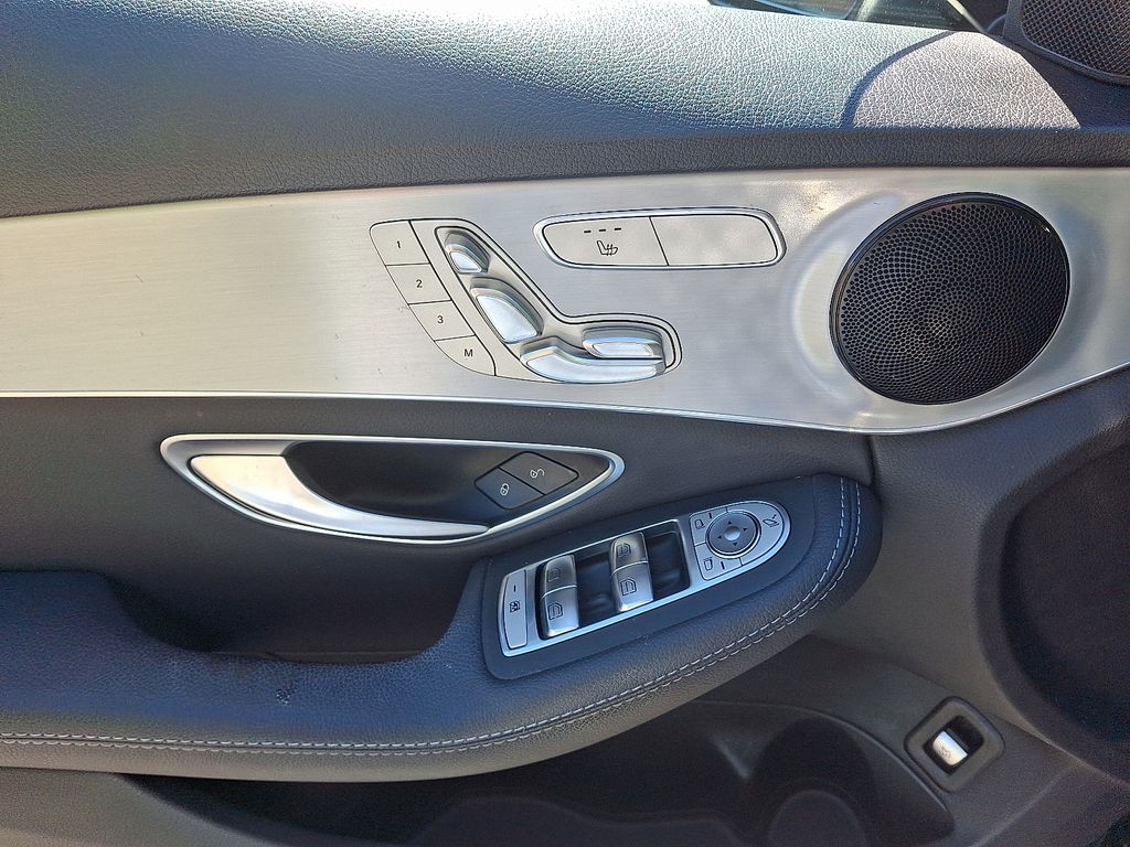 2019 Mercedes-Benz C-Class C 300 12