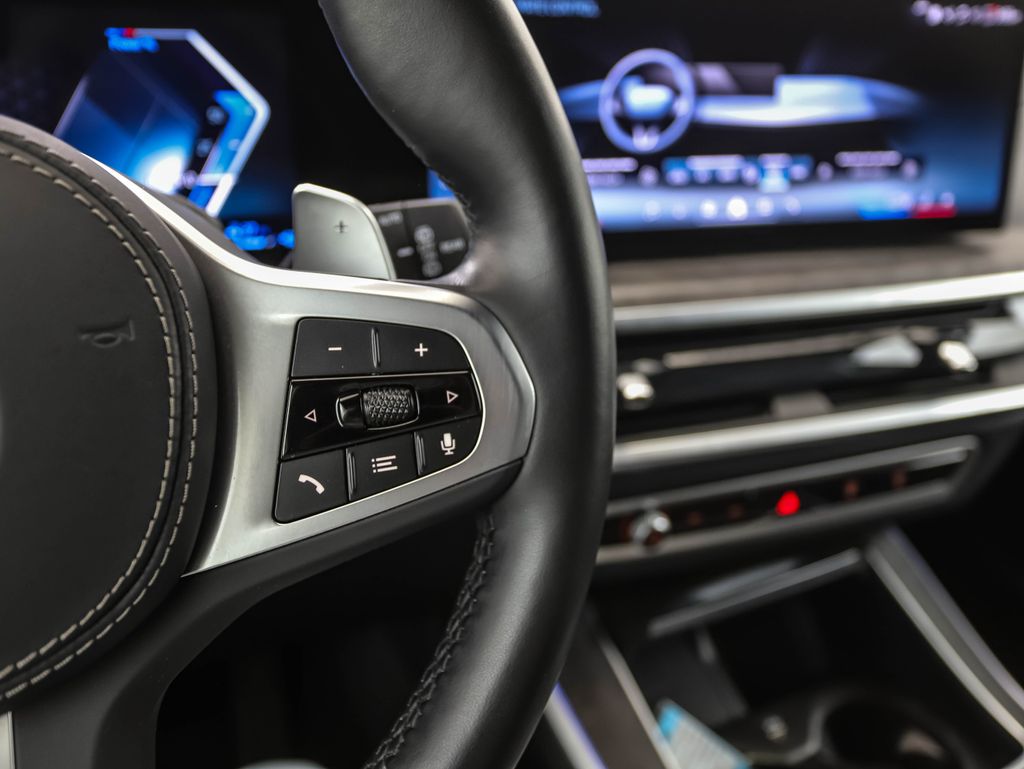 Thumbnail: 2024 BMW X5 - 13