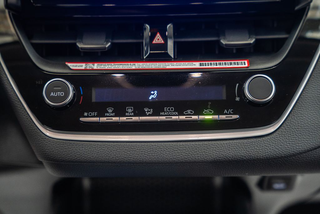 ToyotaCorolla Hybrid22