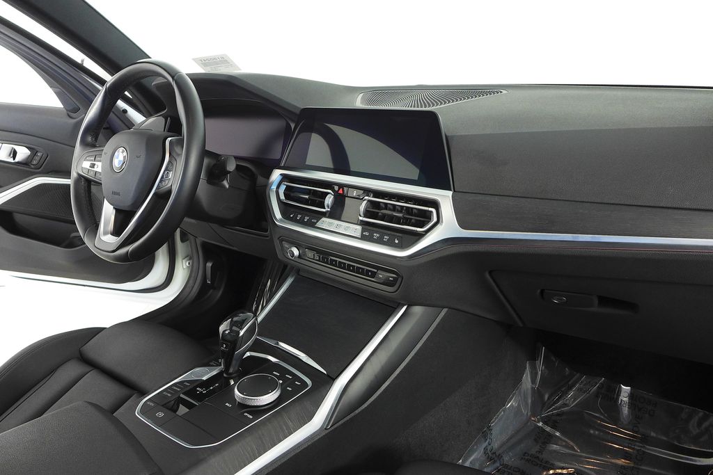 Thumbnail: 2021 BMW 3 Series - 13