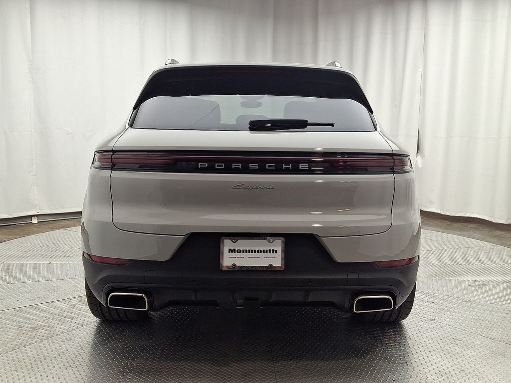 Thumbnail: 2025 Porsche Cayenne - 5