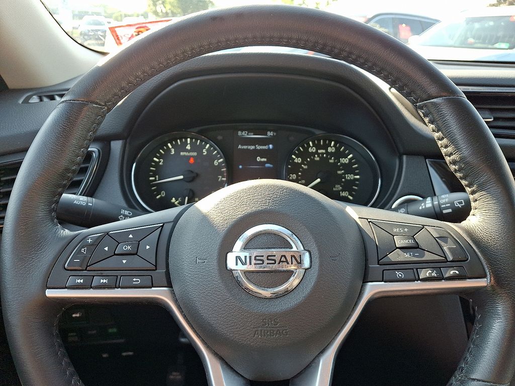 Thumbnail: 2017 Nissan Rogue - 19