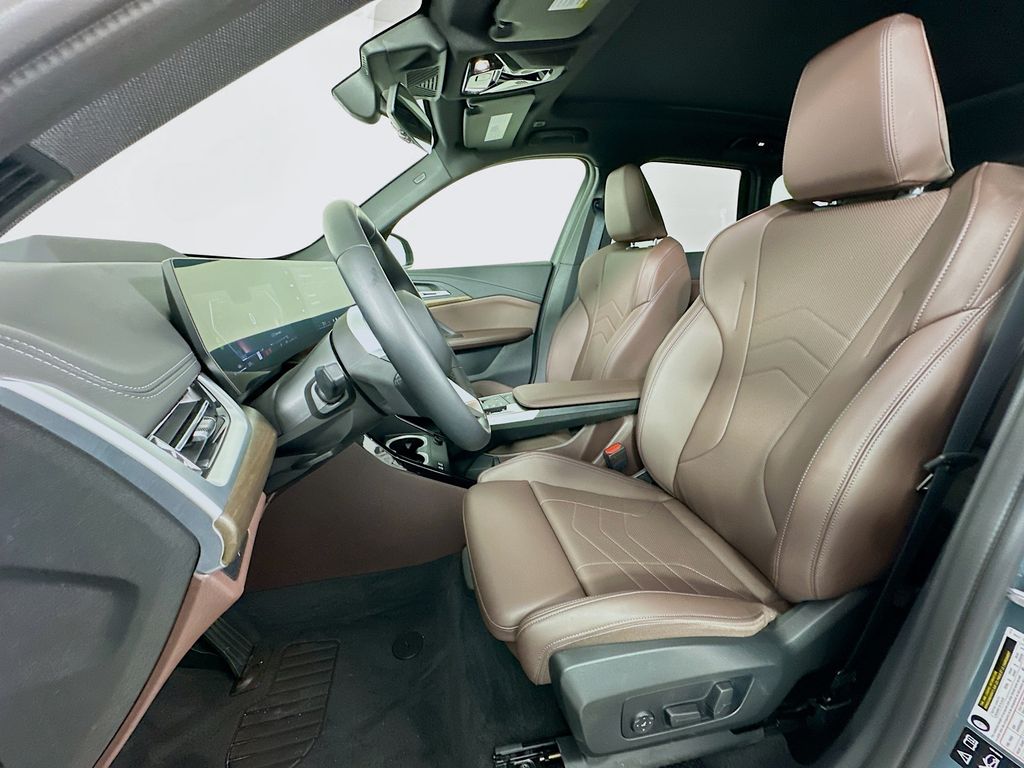 Thumbnail: 2025 BMW X1 - 20