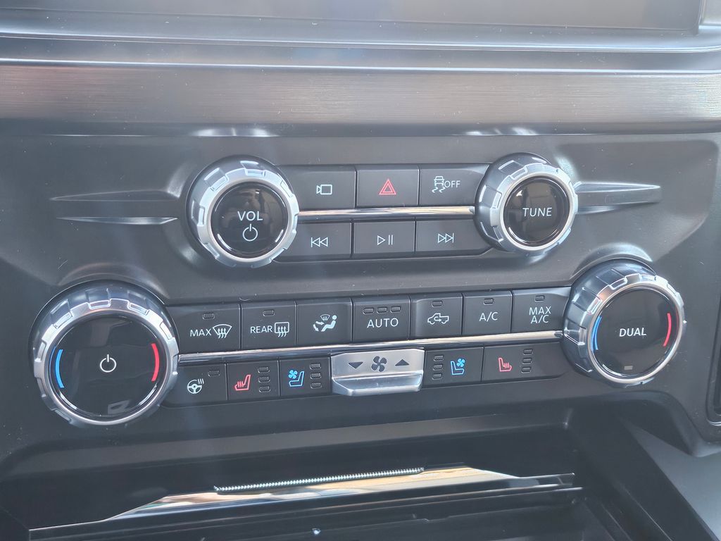 2026 Ford F-350SD Lariat Black at Walterboro Ford