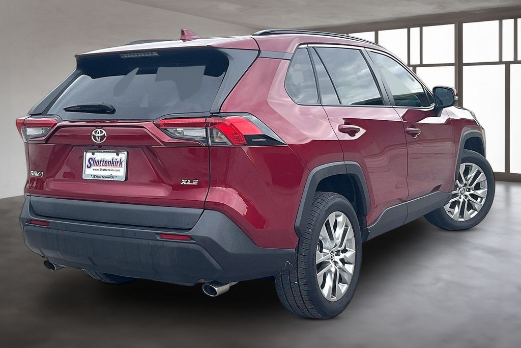 Used 2020 Toyota RAV4 SUV