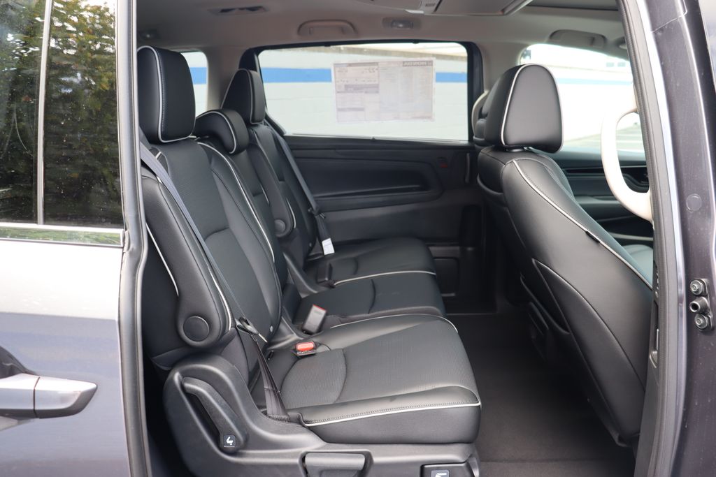 Thumbnail: 2026 Honda Odyssey - 14