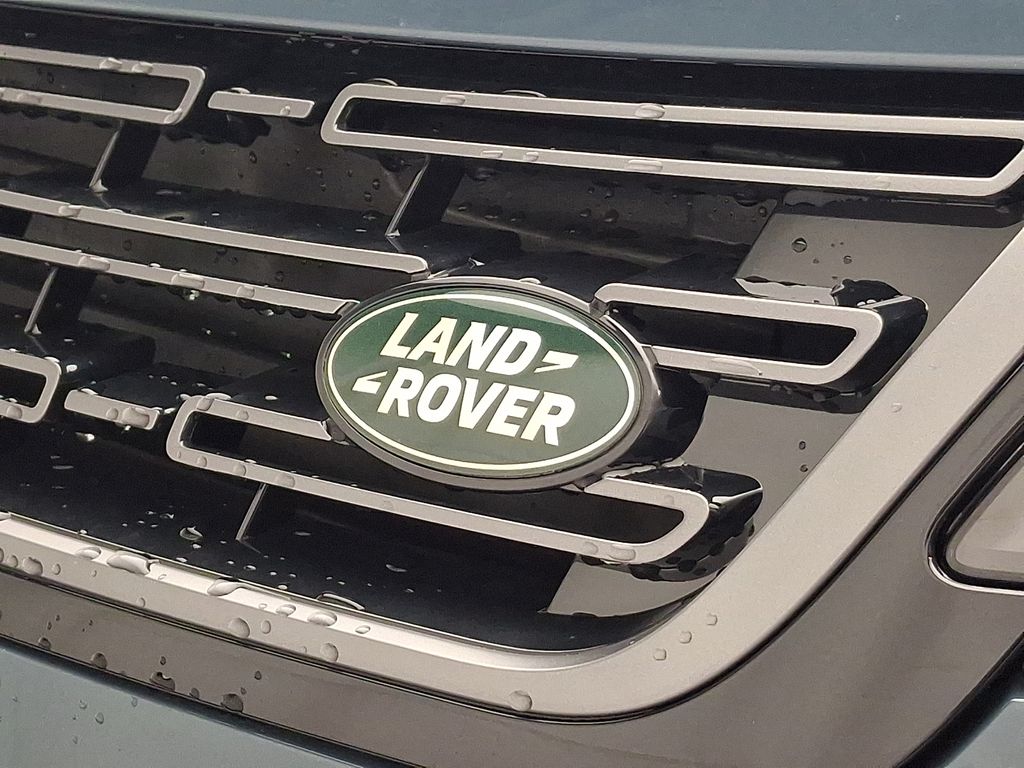 Thumbnail: 2026 Land Rover Range Rover Evoque - 22