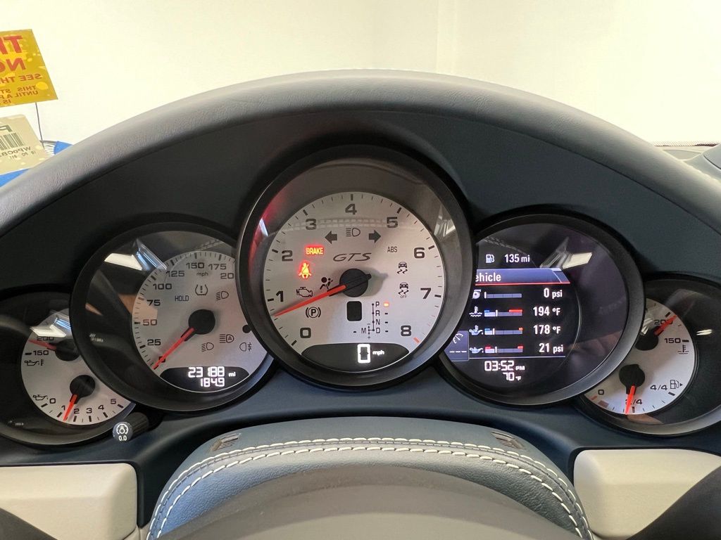 Thumbnail: 2019 Porsche 911 - 10