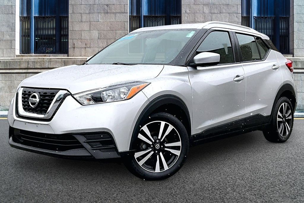Used 2019 Nissan Kicks SV with VIN 3N1CP5CU9KL549225 for sale in North Riverside, IL