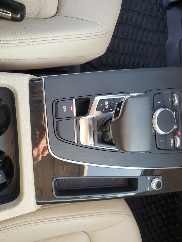 Used Car 2020 Audi Q5  45 Premium For Sale Under $25,000 In Austin, Texas