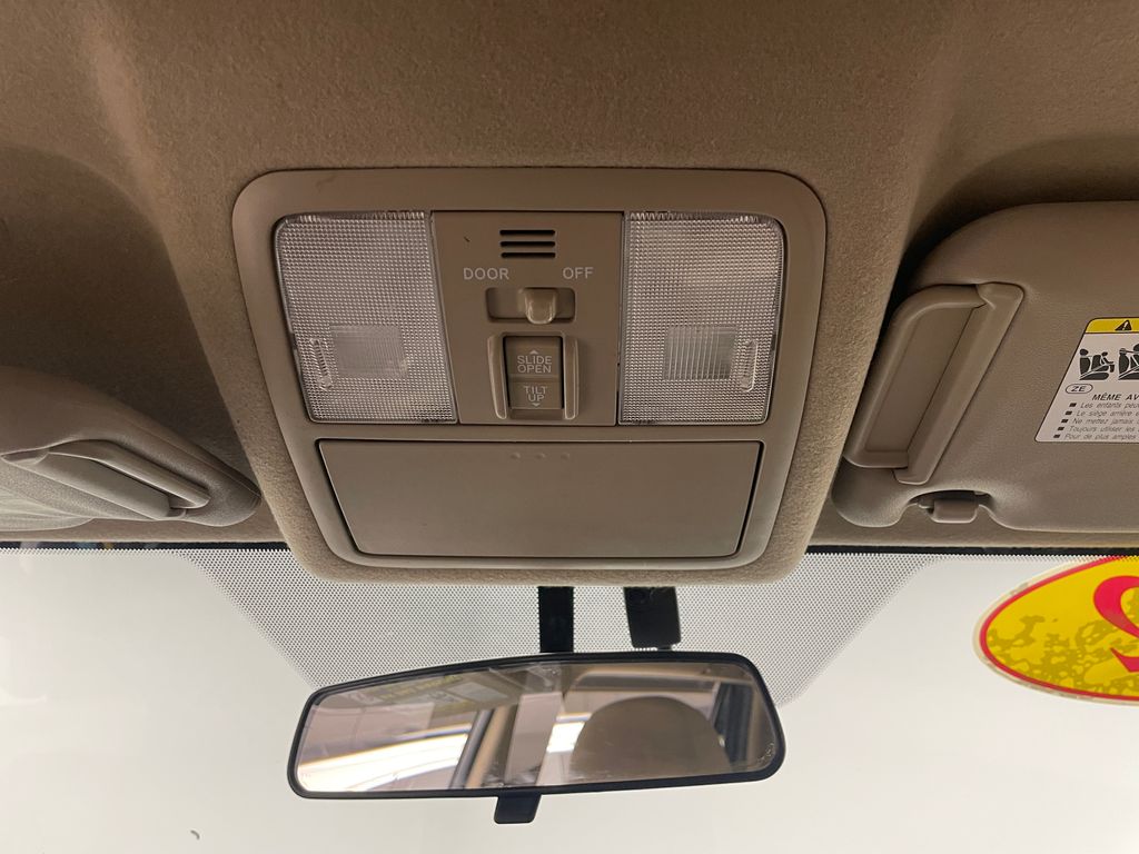 Thumbnail: 2012 Toyota RAV4 - 29