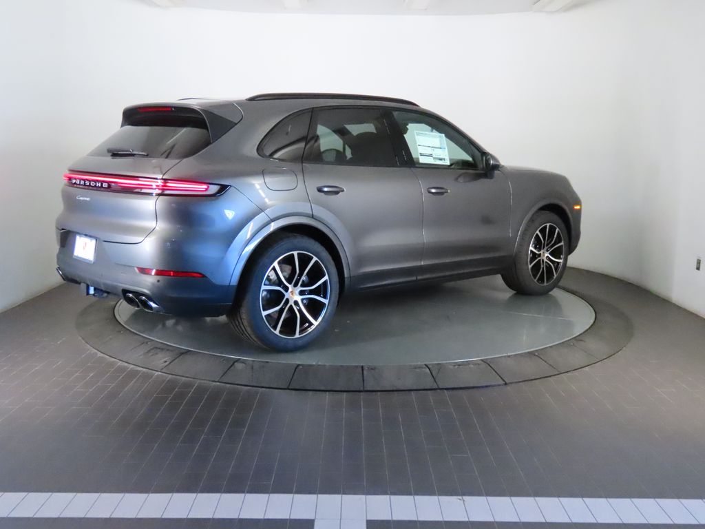 Thumbnail: 2026 Porsche Cayenne - 7