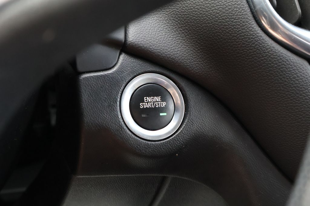 Thumbnail: 2021 Chevrolet Equinox - 28