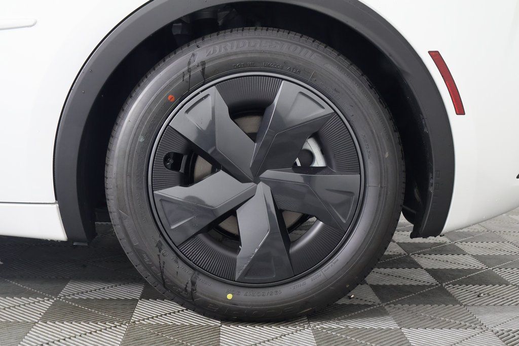 Thumbnail: 2026 Toyota Prius - 10