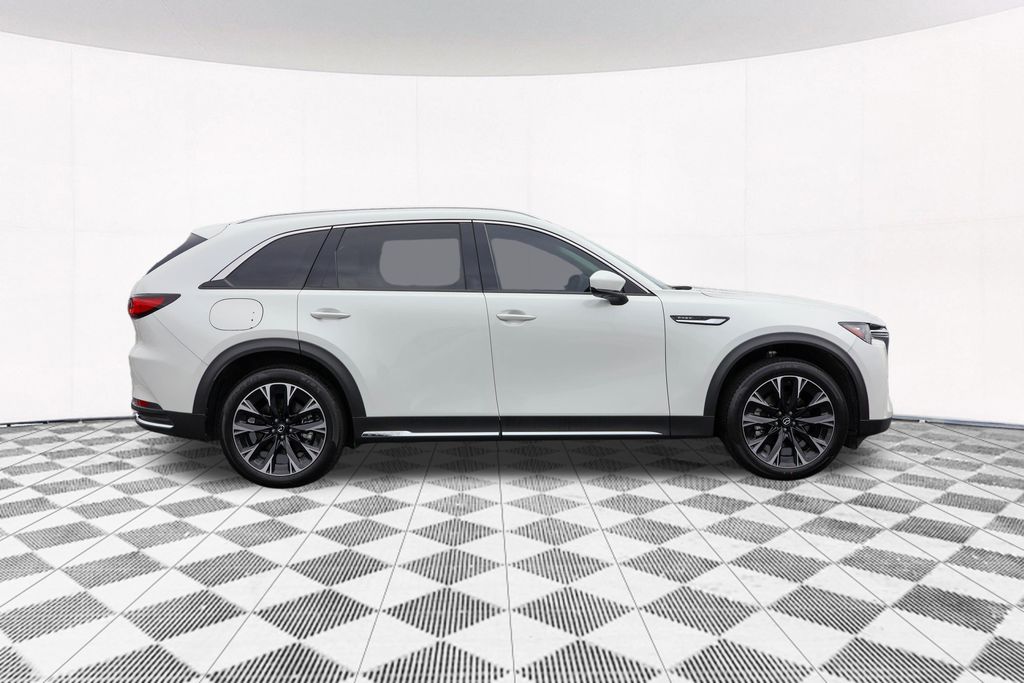 2024 Mazda CX-90 PHEV Premium Plus 8