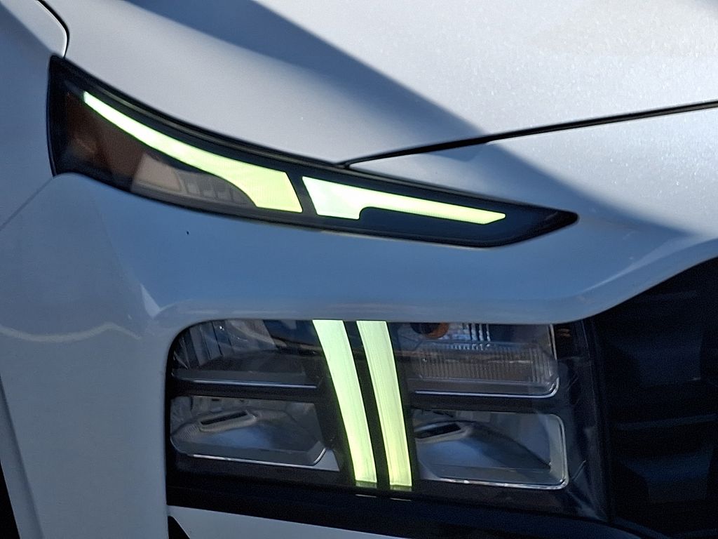 Thumbnail: 2023 Hyundai Santa Fe - 31