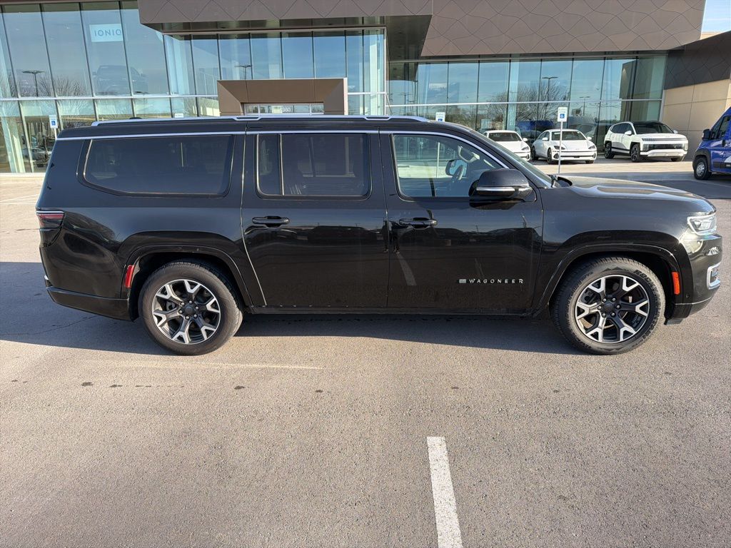 2023 Jeep Wagoneer L