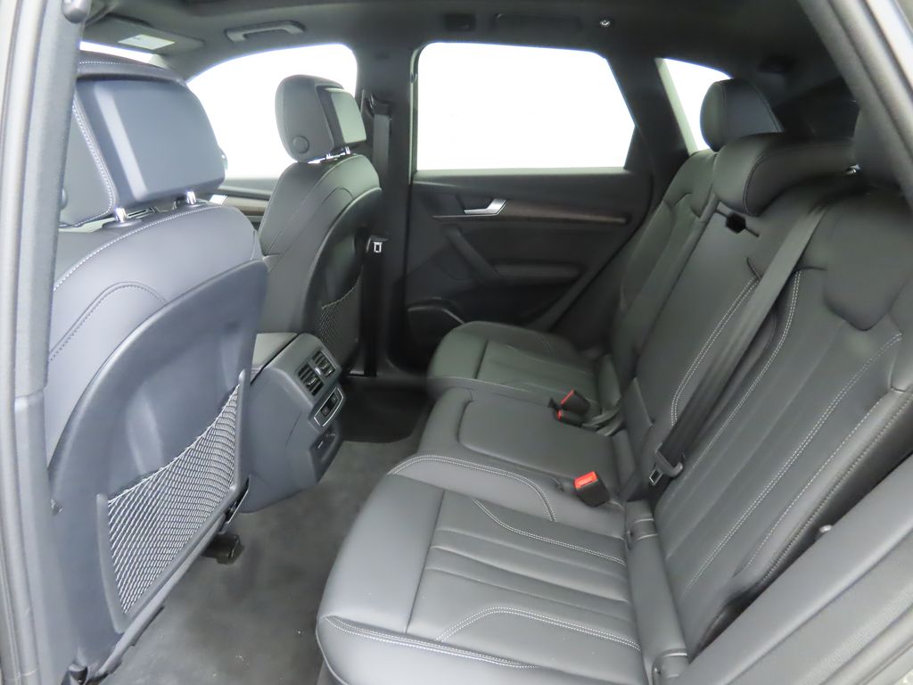 2025 Audi Q5  23