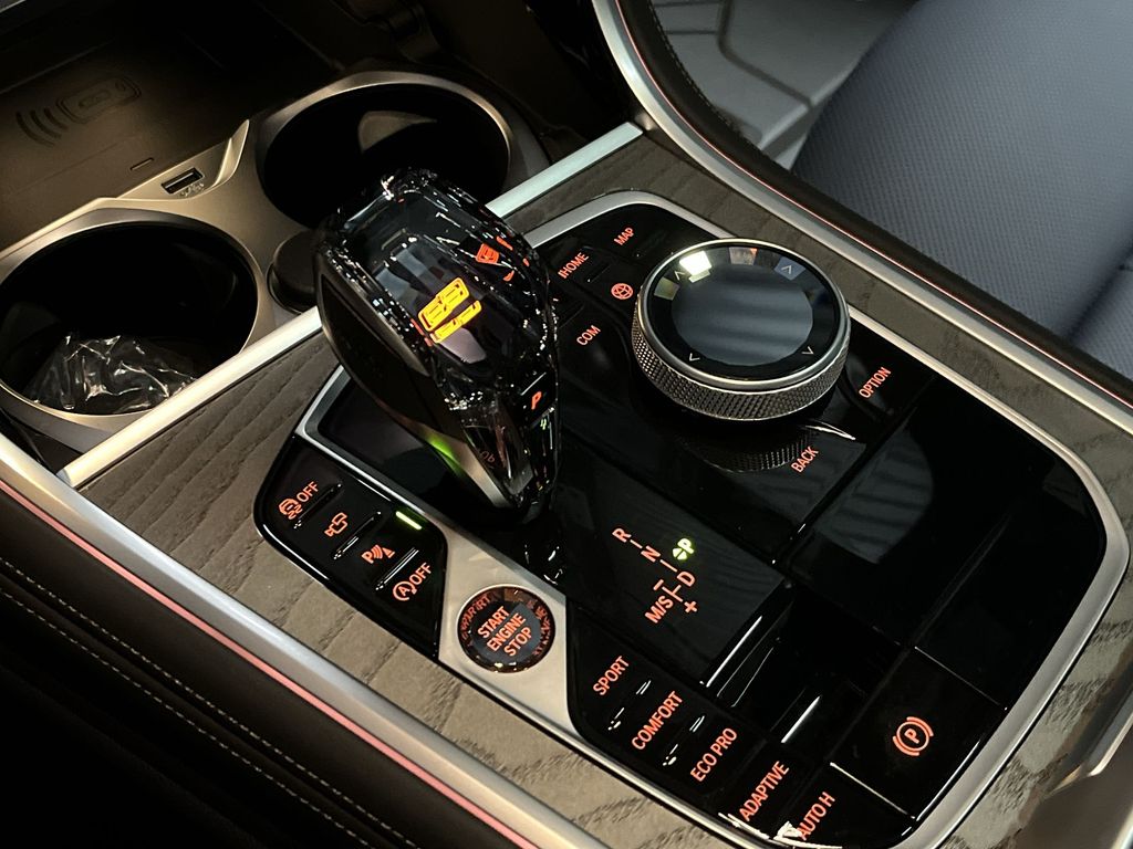 Thumbnail: 2026 BMW 8 Series - 20