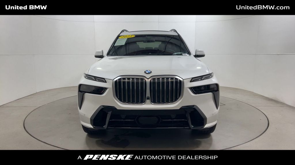 2023 BMW X7 xDrive40i 3
