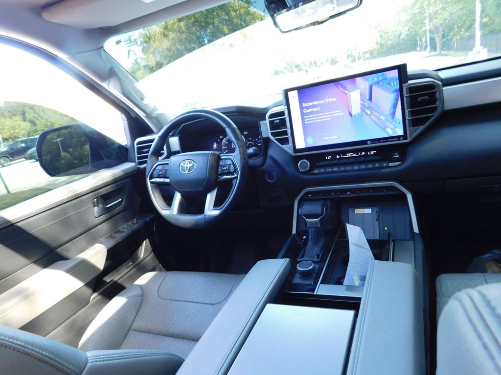 Thumbnail: 2023 Toyota Sequoia - 2