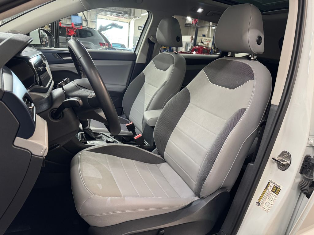2024 Volkswagen Taos 1.5T SE