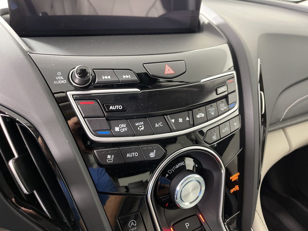 Thumbnail: 2026 Acura RDX - 32