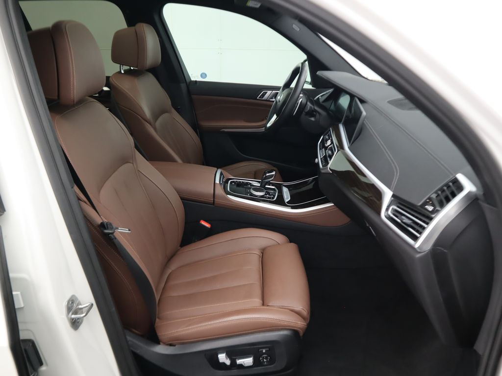 2021 BMW X5 sDrive40i 21