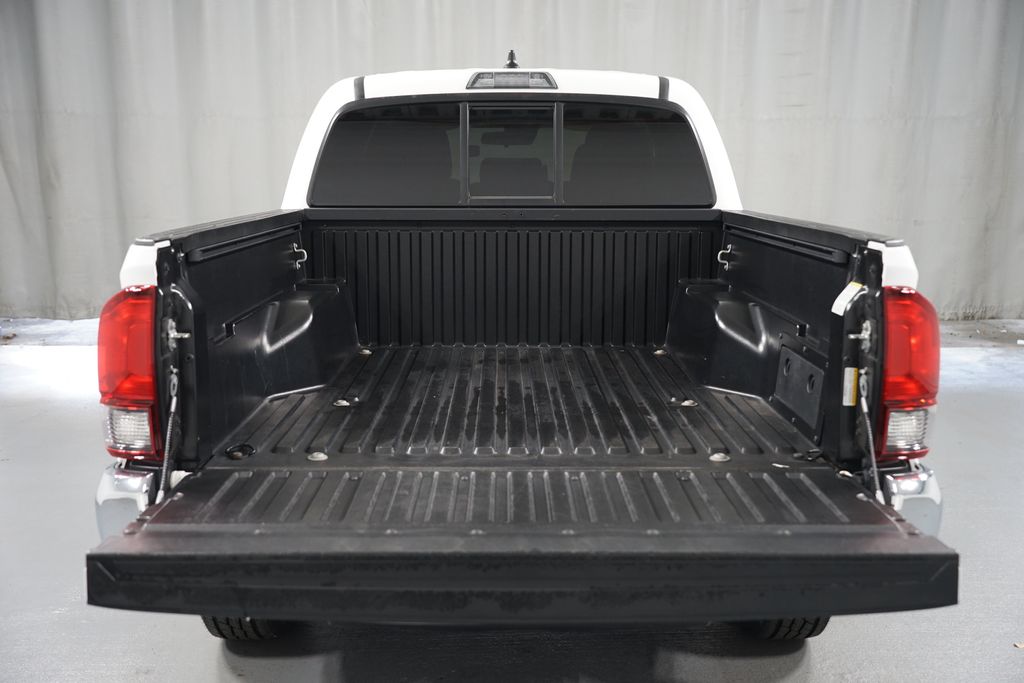 Thumbnail: 2023 Toyota Tacoma - 31