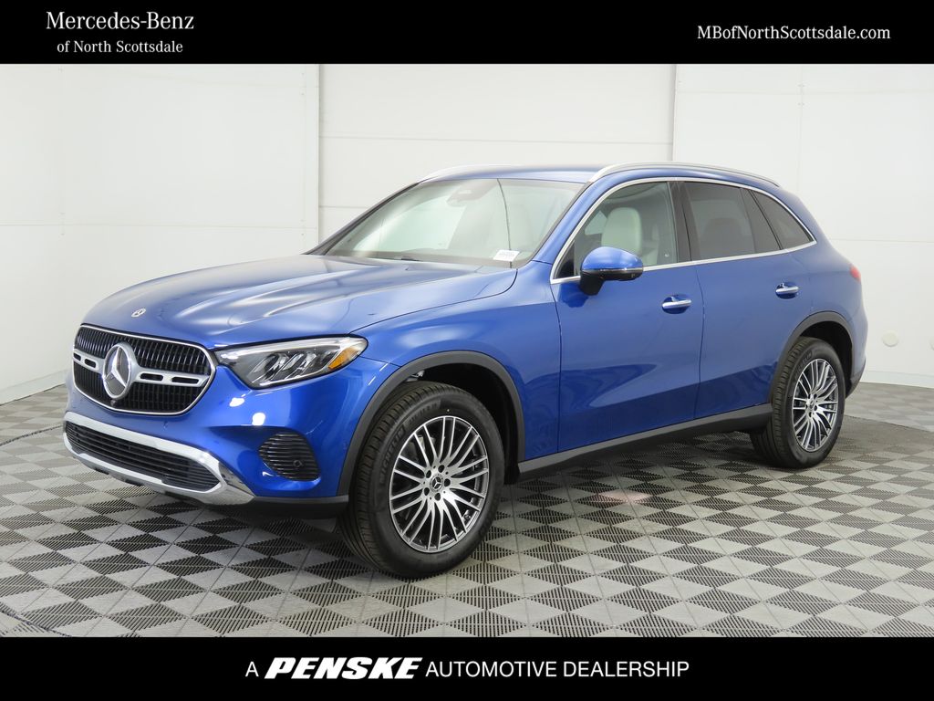 2025 Mercedes-Benz GLC 300 Hero Image