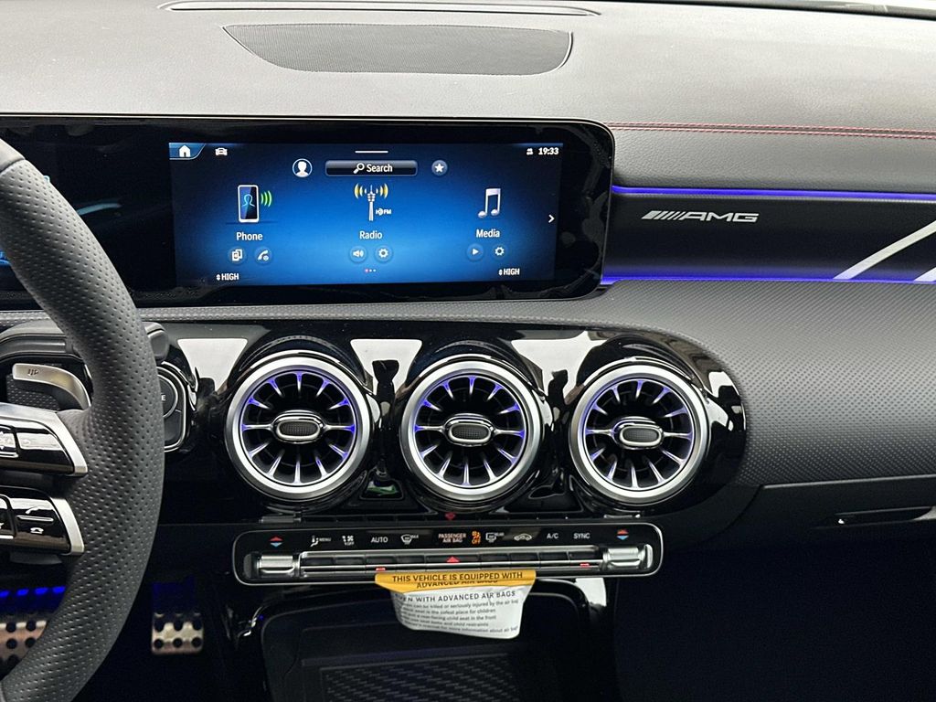 Thumbnail: 2025 Mercedes-Benz CLA - 21