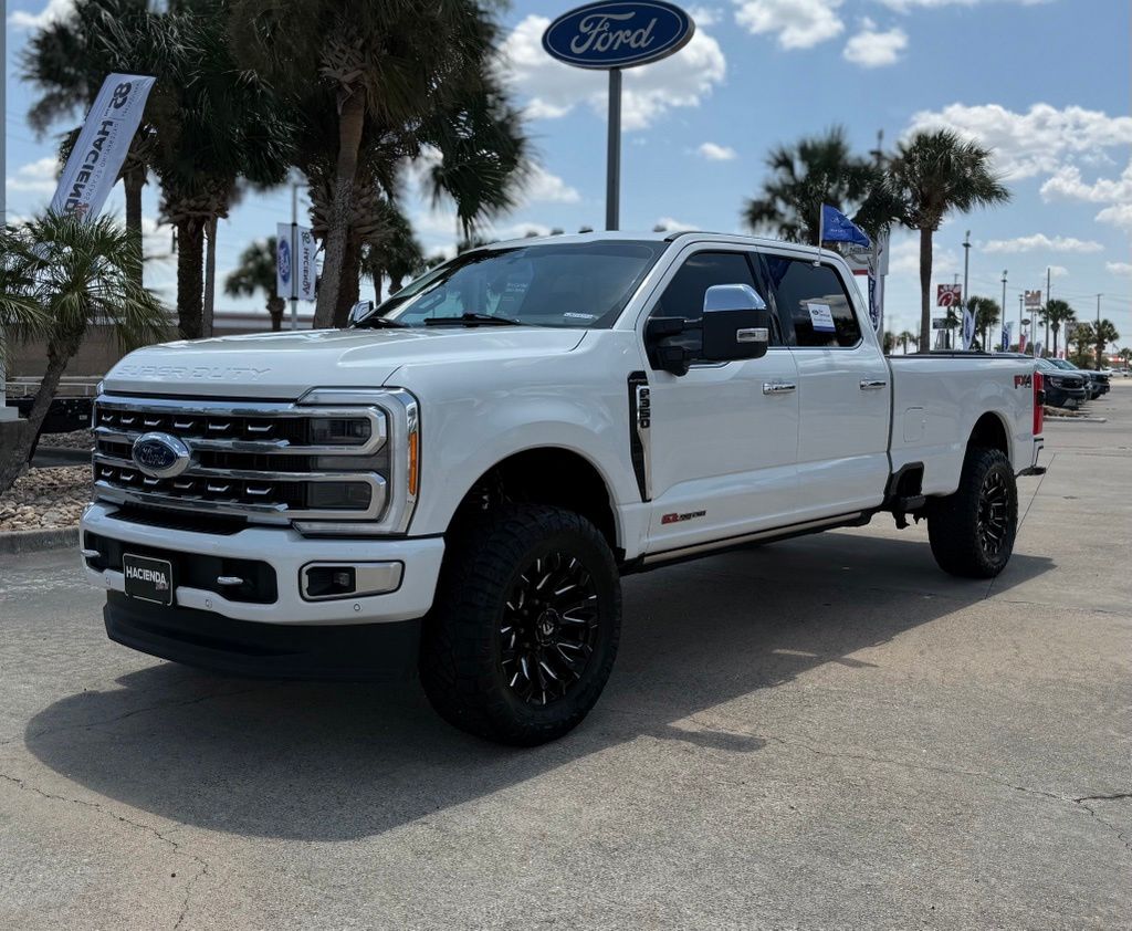 2023 Ford F-350 Super Duty Platinum Crew Cab 4WD
