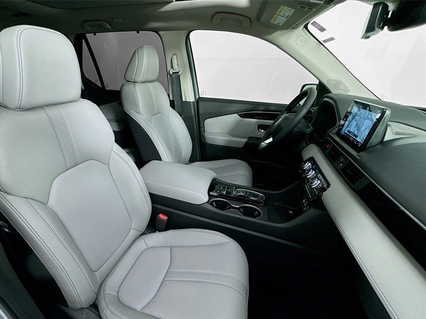 Used Car 2025 Honda Pilot  Touring For Sale Under $50,000 In Austin, Texas