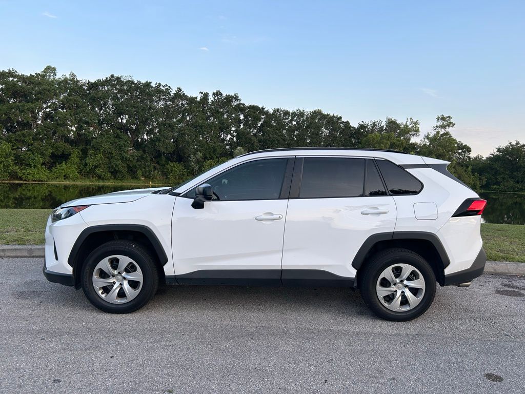 2021 Toyota RAV4 LE 2