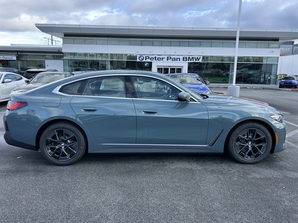 Thumbnail: 2025 BMW i4 - 6