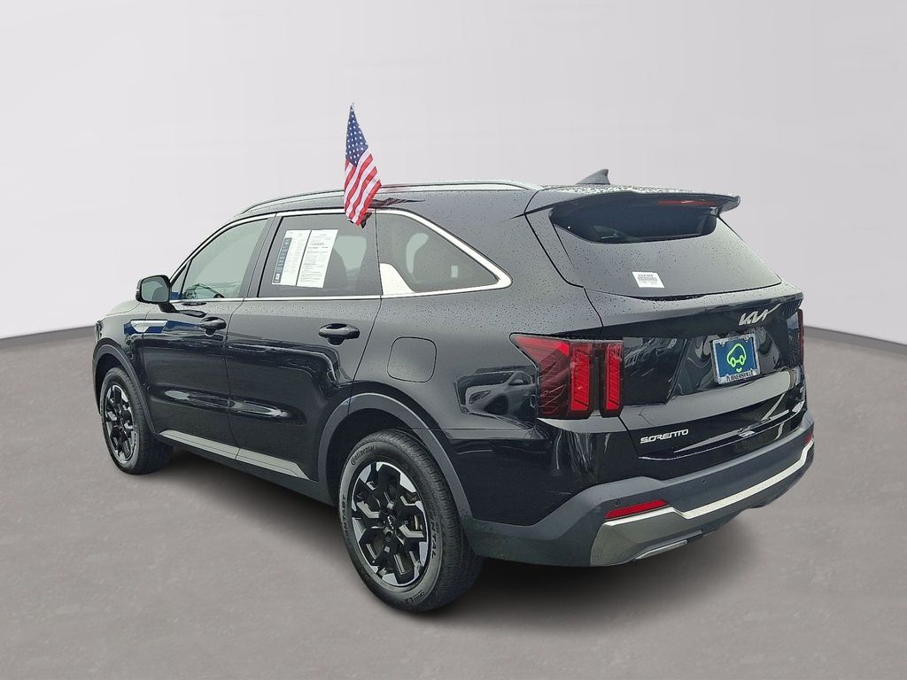 Thumbnail: 2024 Kia Sorento - 4