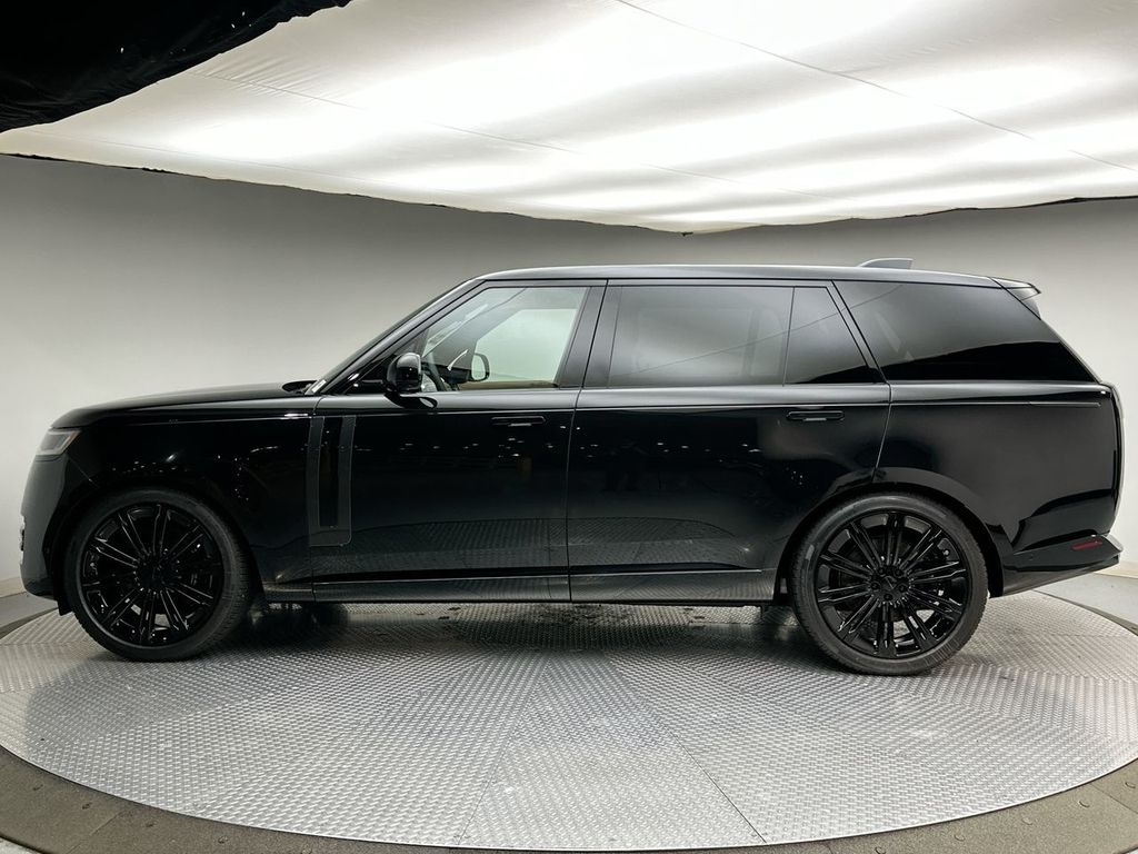 Thumbnail: 2026 Land Rover Range Rover - 2