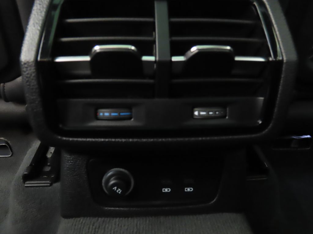 Thumbnail: 2025 Audi Q3 - 28