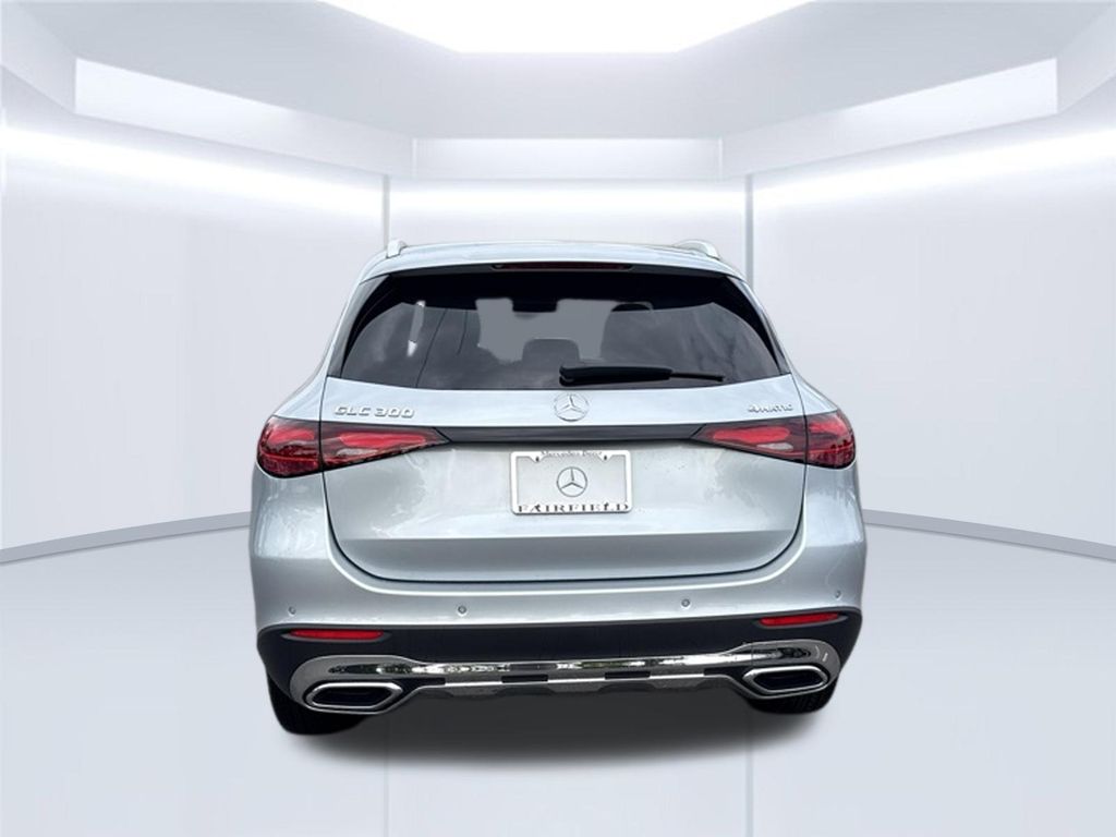 Thumbnail: 2027 Mercedes-Benz GLC - 4