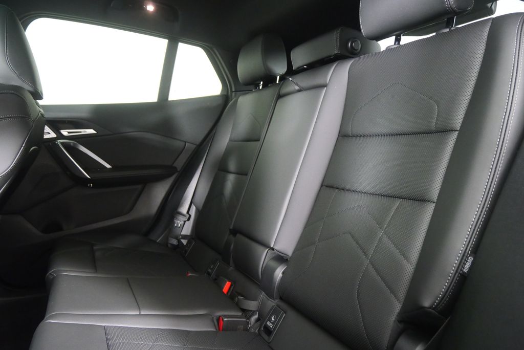 Thumbnail: 2025 BMW X2 - 16