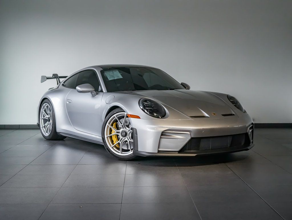 Certified Used 2026  Porsche GT3 image 9
