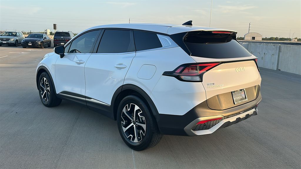 2023 Kia Sportage EX White at Community Kia
