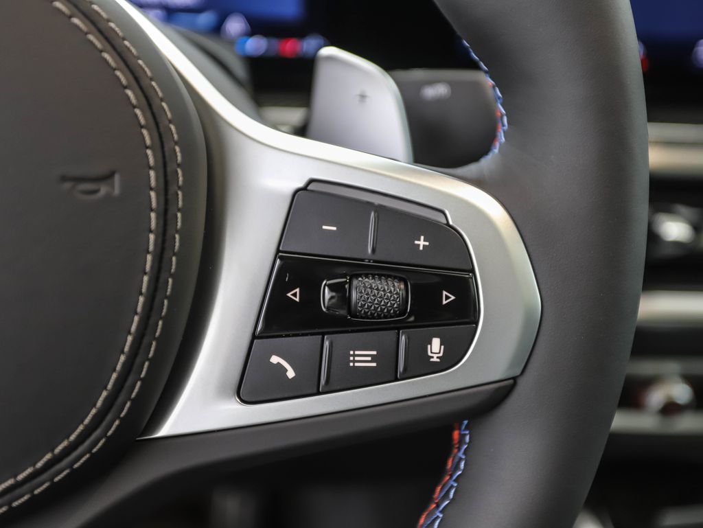 Thumbnail: 2026 BMW X6 - 14