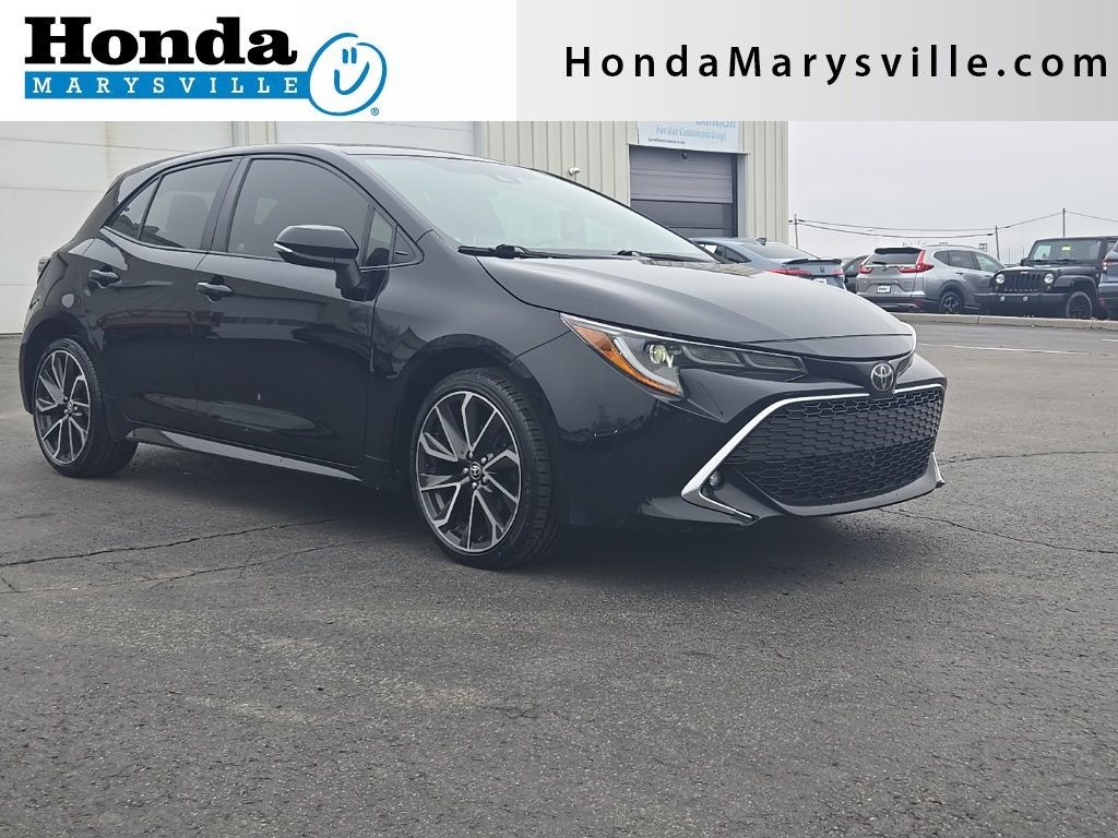 Midnight Black Metallic 2021 Toyota Corolla Hatchback XSE FWD Hatchback Front-Wheel Drive 6-Speed Manual