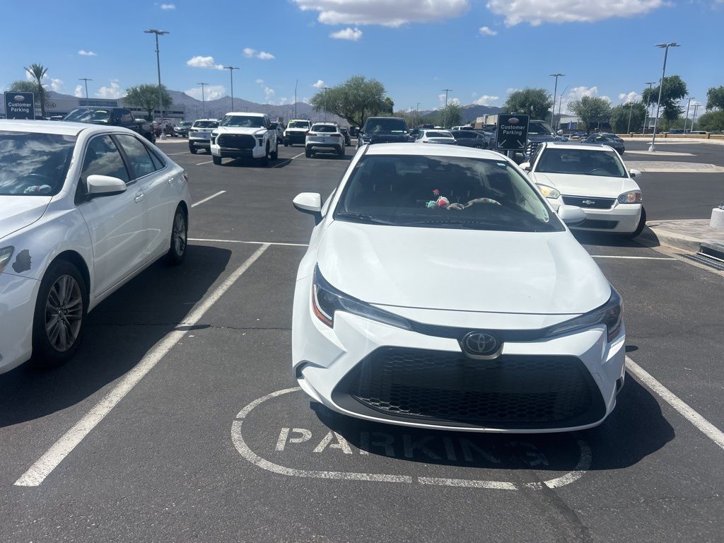 Thumbnail: 2022 Toyota Corolla - 2
