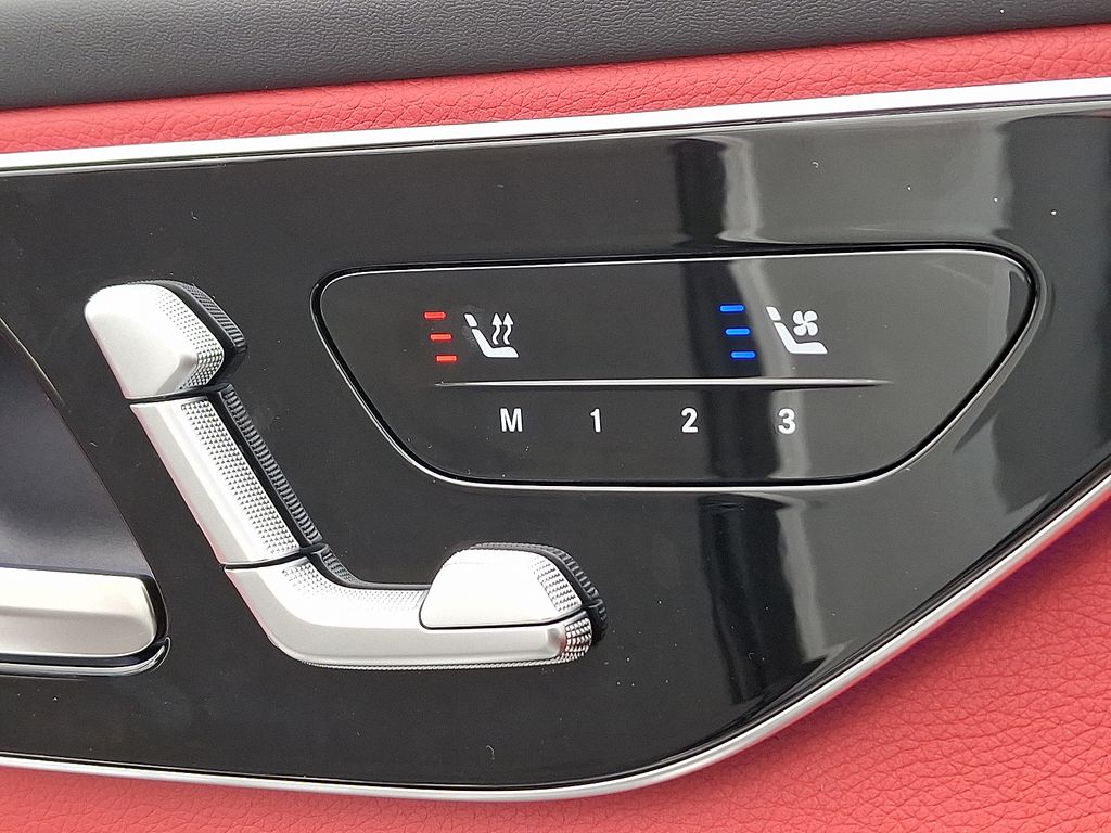 Thumbnail: 2026 Mercedes-Benz GLC - 16