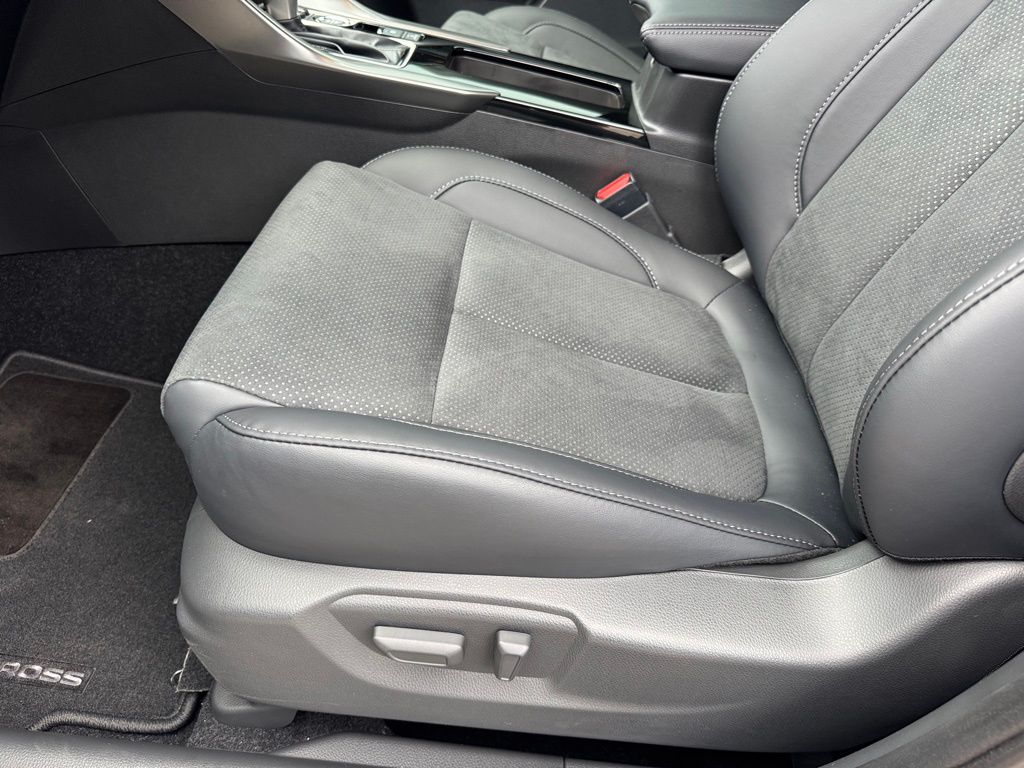 2025 Mitsubishi Eclipse Cross SEL photo 27